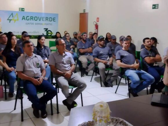AGROVERDE promove encontro mensal para colaboradores