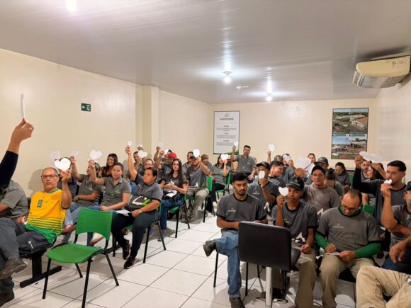 Reunião Mensal reúne colaboradores em momento de integração, saúde e celebração